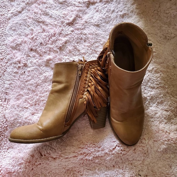 Indigo Shoes - Southwestern Style Booties Shoes Indigo Rd. Size 8